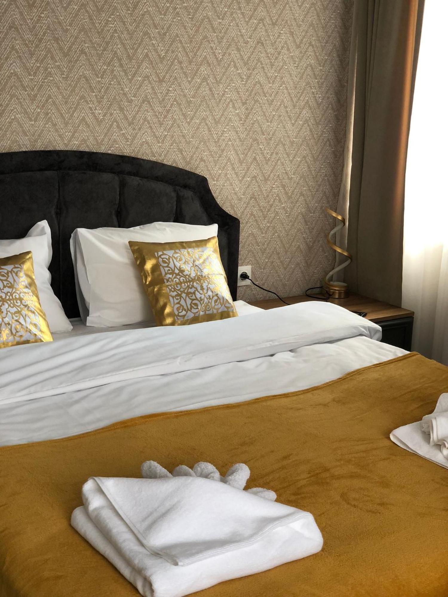 Luxury Aparthotel Studenets Pamporovo Exterior photo